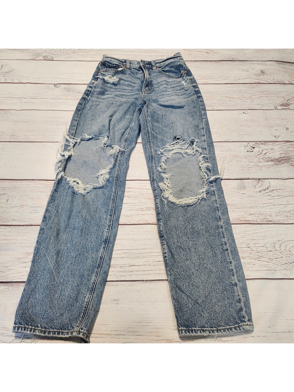 American Eagle Highest Rise Baggy Straight Distressed Jeans Light Wash Size 4